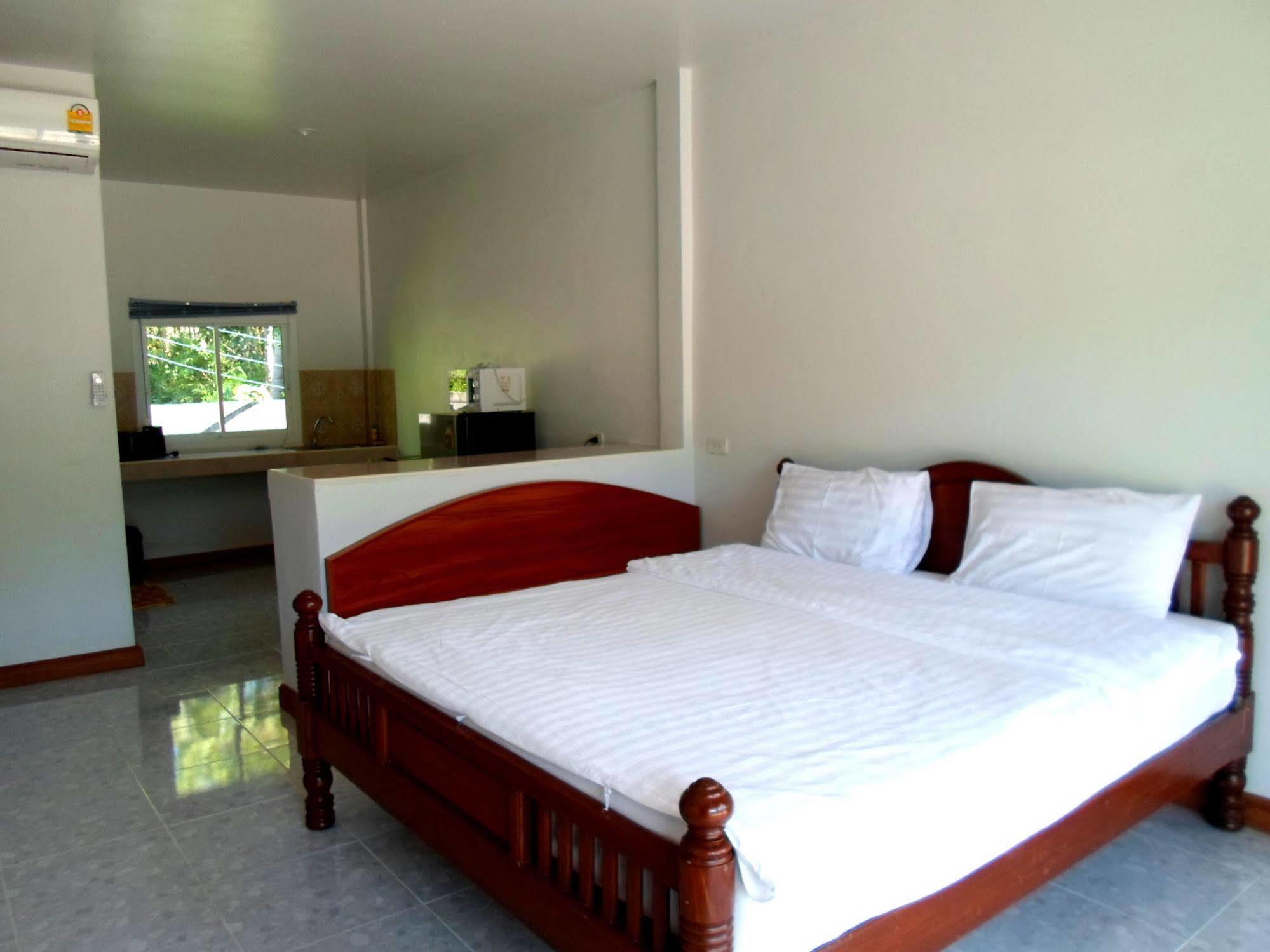 Baan Kuasakul Resort Mae Nam Bagian luar foto