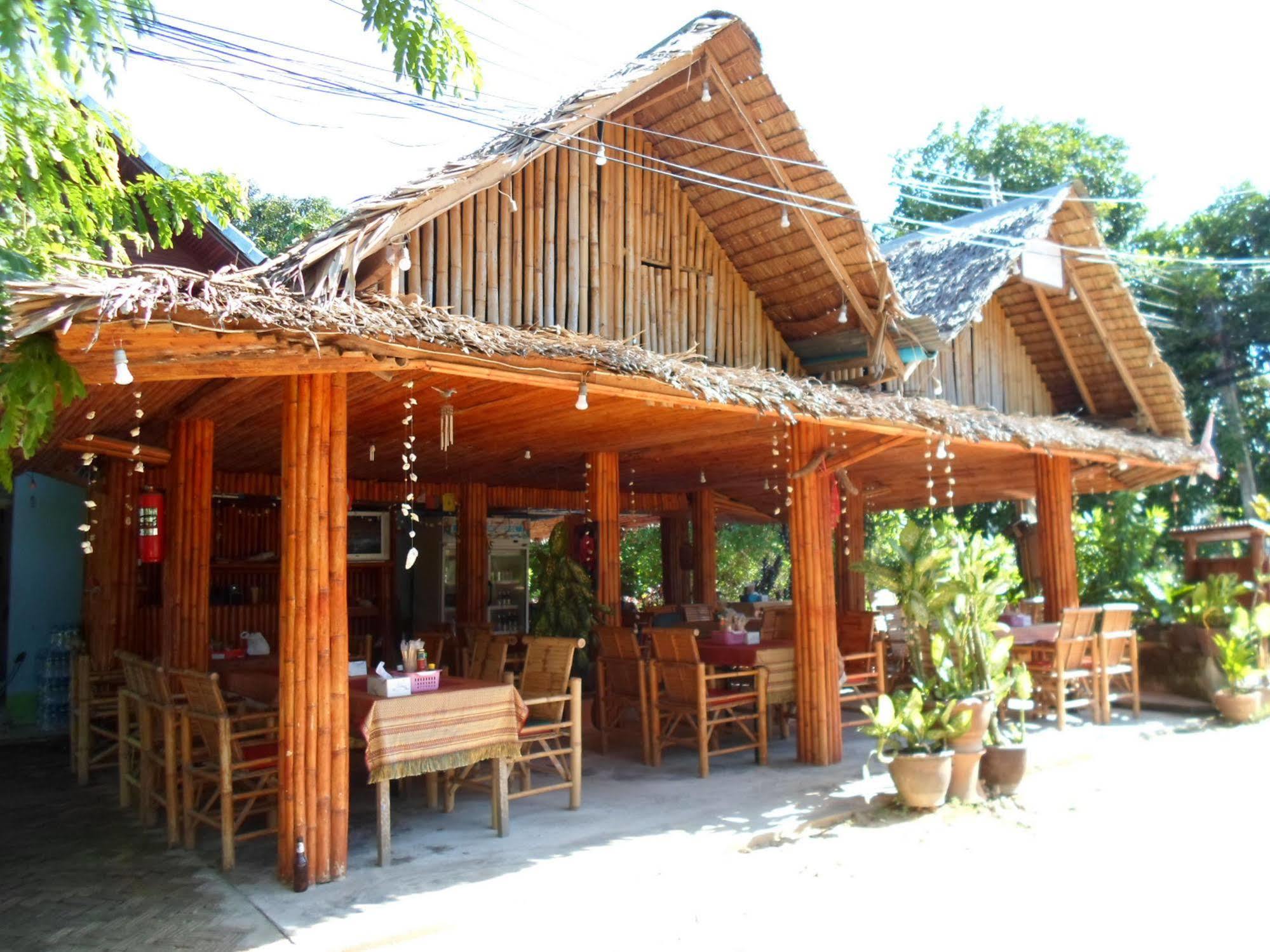 Baan Kuasakul Resort Mae Nam Bagian luar foto